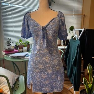 SHEIN Blue and White Ruched Mini Sundress with Puff Sleeves